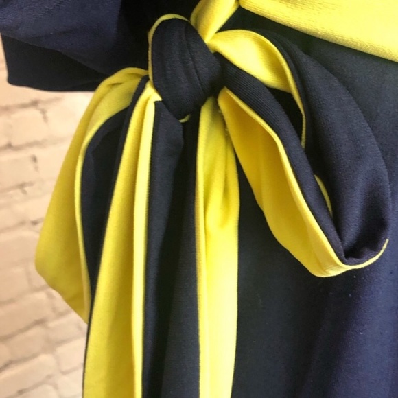 Blue dress with yellow tie at waist - Picture 2 of 2